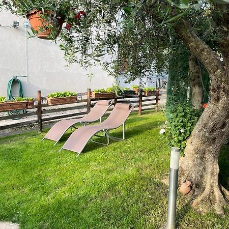 Casa Vacanze Collina Del Lago Пастренго Екстериор снимка